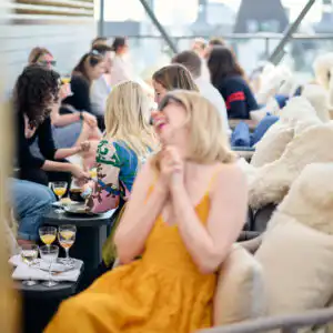 Eleganter Sonntagsbrunch mit Aussicht über Wien